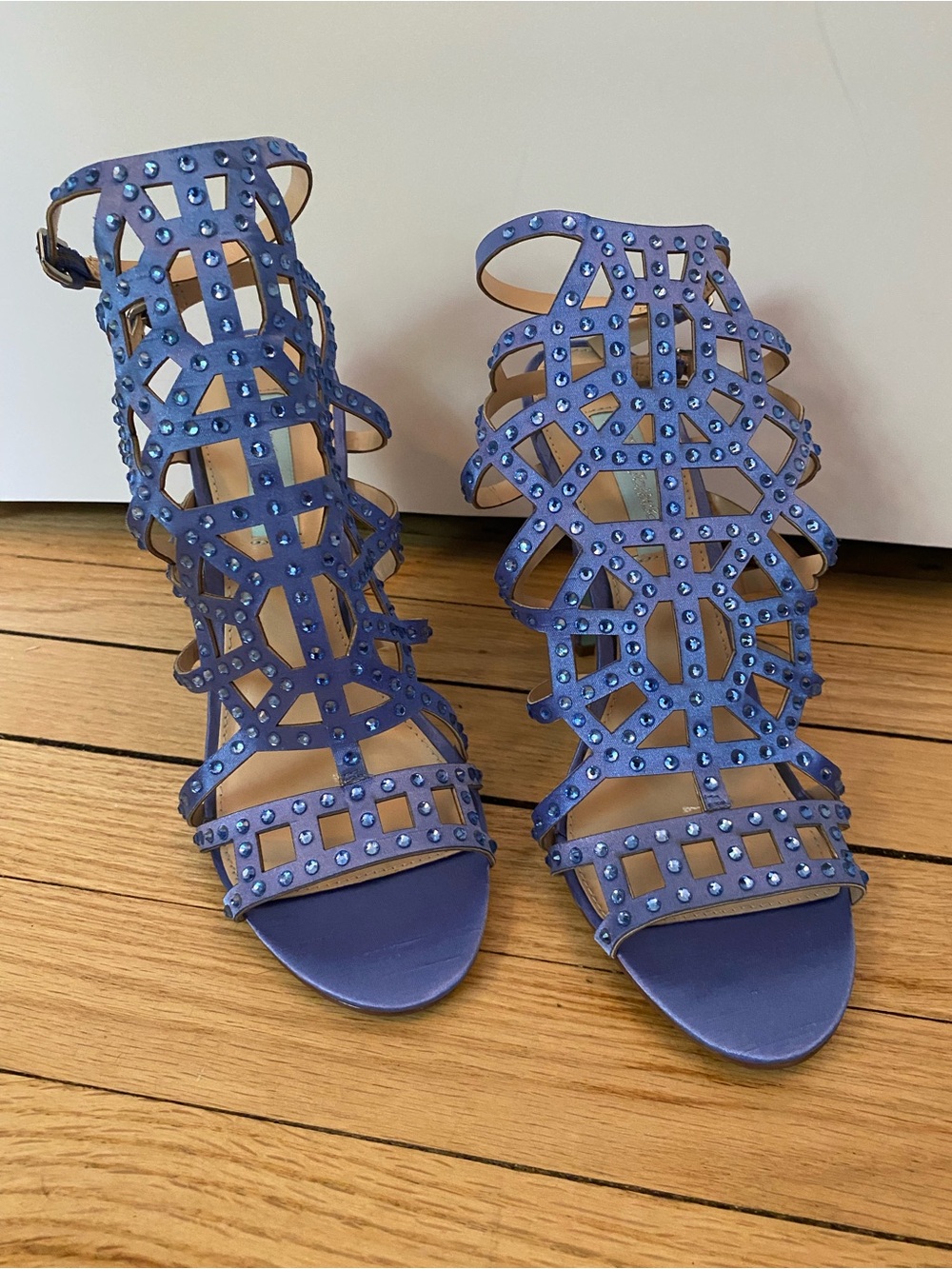 Betsey Johnson Heels Women’s 8 Cutout Sparkle Strappy Evening Special Occasion